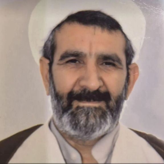 شاهدان در مسجد بقیهالله: ضارب امام جمعه بدون نقاب وارد شد و پس از نماز حمله کرد