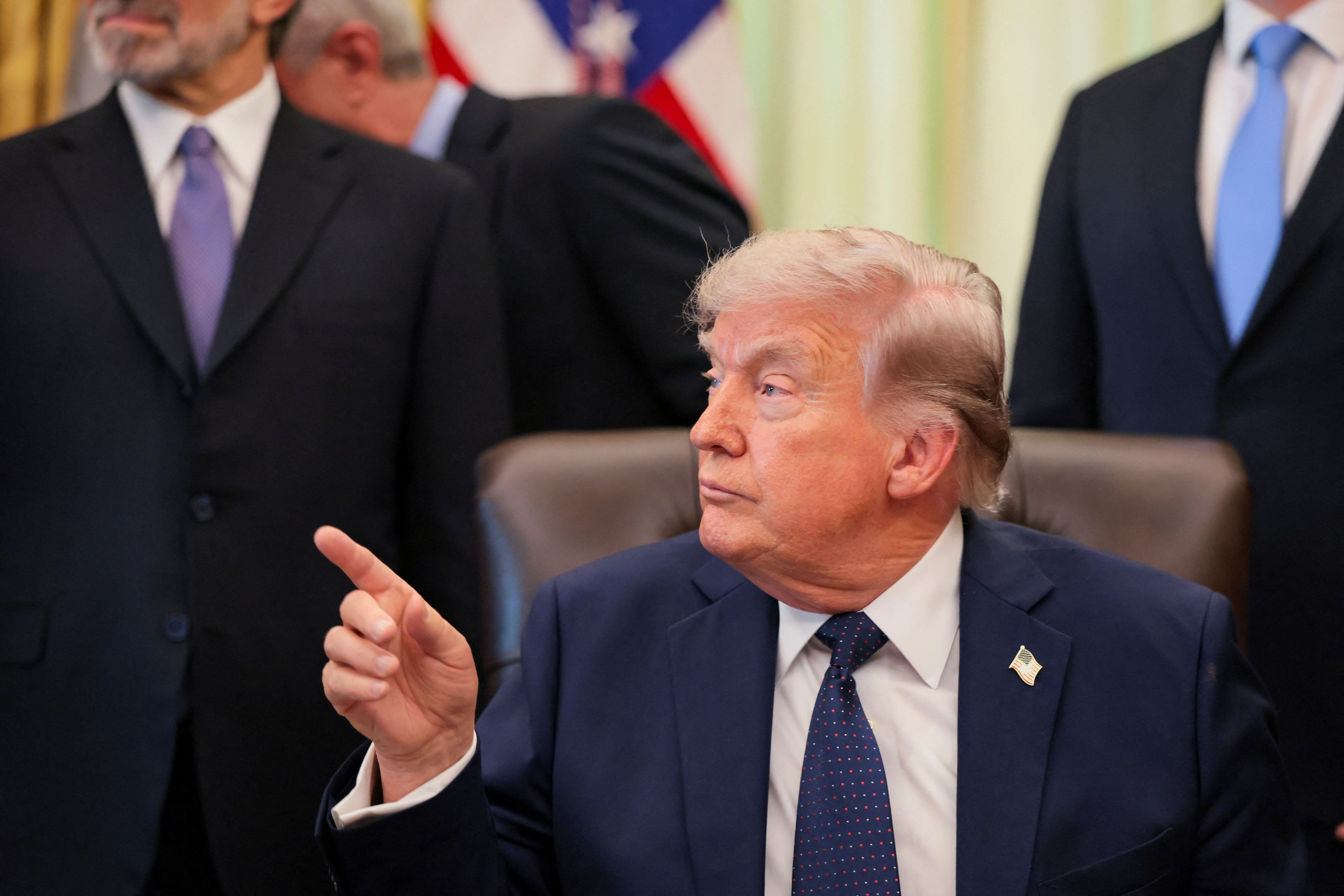 دونالد ترامپ: اگر تهران دوباره مسلح شده باشد، ظرف یک روز آن را از بین می‌بریم