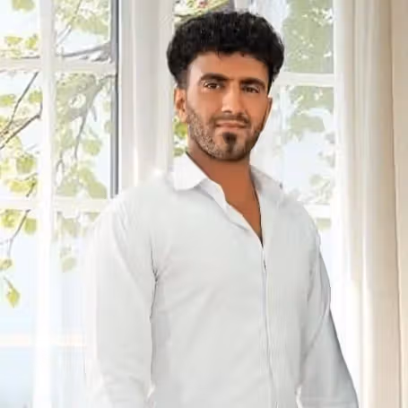 منصور مختارینفر؛ برای شرکت در مراسم تشییع پیکر یک جاویدنام رفته بود که کشته شد