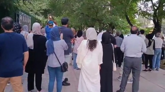 تجمع معترضان به بحران کمبود آب و برق در شیراز، ۳۱ مرداد
