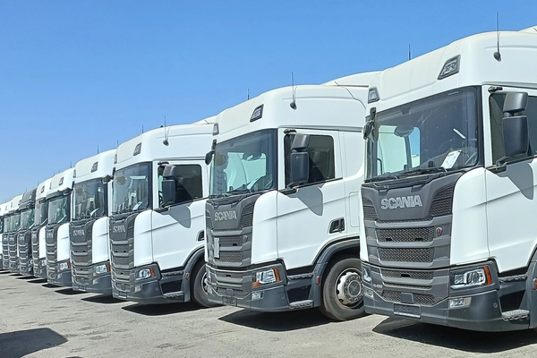 لماذا يصعُب على النظام الإيراني كسر إضراب سائقي الشاحنات؟