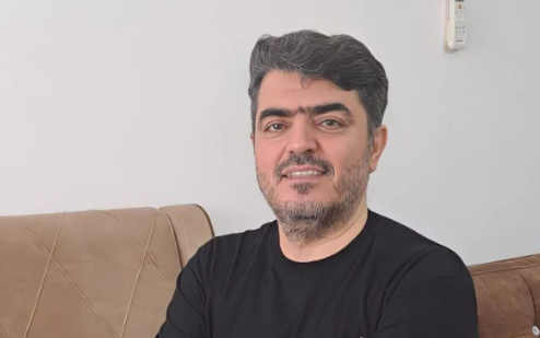 وزارة التعليم الإيرانية تفصل ناشطا نقابيا في عيد المعلم