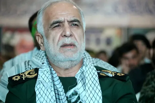 فرمانده سپاه کرمانشاه: مردم ایران در لحظه خطر پای خامنهای میایستند