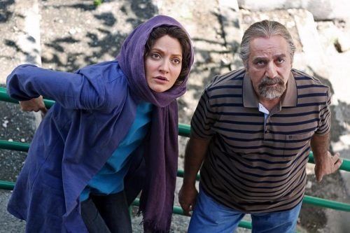Mahnaz Afshar and Parviz Parstouei in a scene of ‘Los Angeles Tehran’