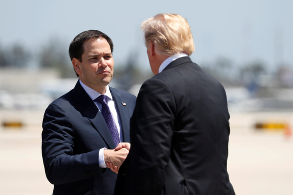 وزير الخارجية الأميركية: سنغلق جميع المسارات أمام إيران لمنع الوصول للسلاح النووي