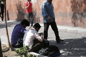 افزایش مشاغل غیررسمی علت اصلی کاهش نرخ بیکاری در آمار جمهوری اسلامی است