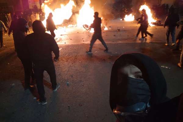 فاکسنیوز: بررسی سناریوی پس از حکومت ایران، عامل پنهان مکث آمریکا در گزینه حمله است