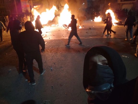 فاکسنیوز: بررسی سناریوی پس از حکومت ایران، عامل پنهان مکث آمریکا در گزینه حمله است