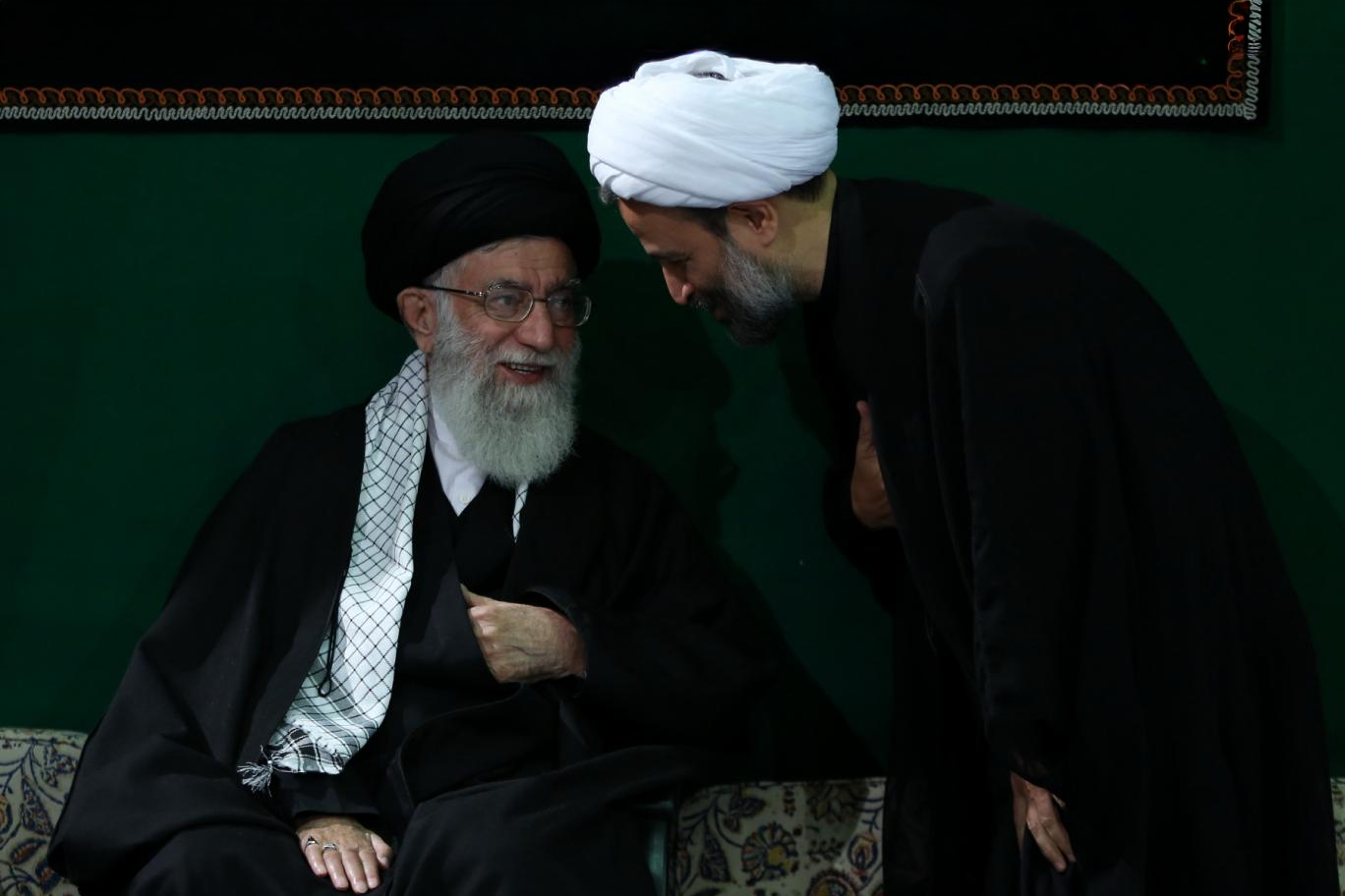 علیرضا پناهیان: قتل‌گاه خامنه‌ای را برای مردم زیارتگاه کنید