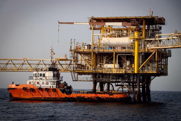 Iran’s oil discounts to China widen as sanctions and quota hit demand