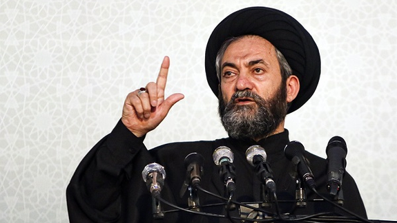 امام جمعه اردبیل: معلوم نیست چرا برخی کاندیداها به طرح الزامی نبودن حجاب روی میآورند