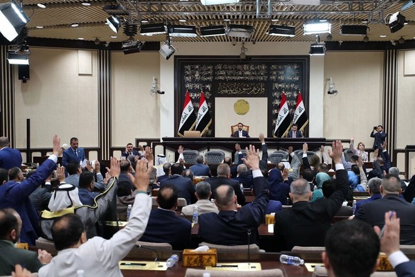 بسبب تشكيل الحكومة.. الخلافات تعصف بالجماعات الشيعية المدعومة من إيران في العراق