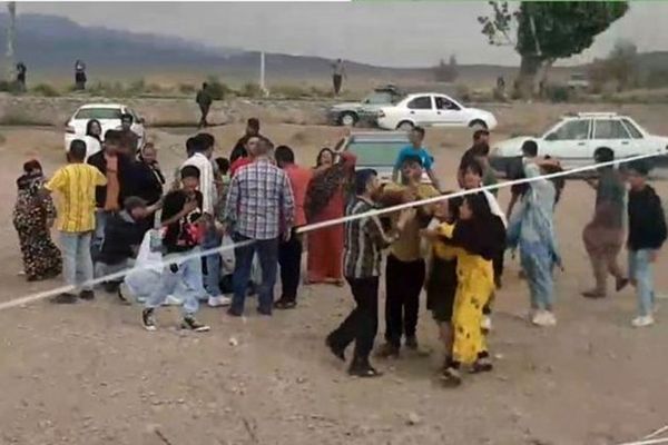 وفاة امرأة إيرانية إثر اشتباك بسبب "الحجاب الإجباري"