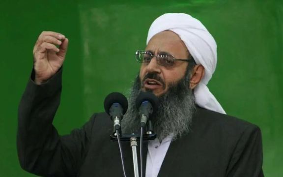 خطيب أهل السنة في إيران يطالب بوقف الإعدامات السياسية ويحذر من الاتفاقيات الاستراتيجية