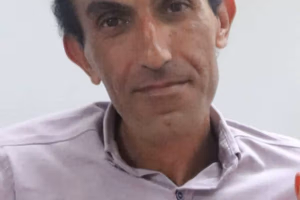 ابوالفضل صالحی سیاوشانی، معترض محکوم به اعدام، برادر یکی از کشتهشدگان جنگ با عراق است