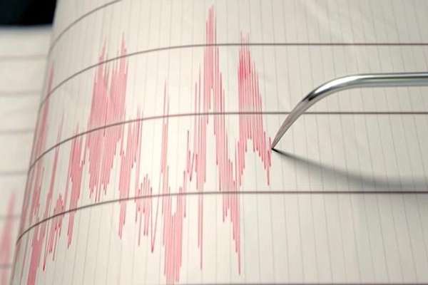 زلزلهای به بزرگی ۵.۳ تهران، قم و اصفهان را لرزاند؛ هلال احمر: خسارت جانی گزارش نشده است