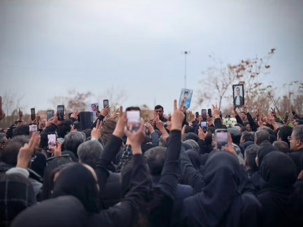 هه‌نگاو خبر داد؛ بازداشت ۵ شهروند دیگر به‌علت شرکت در مراسم هفتم خسرو علیکردی