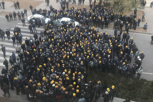 مع تصاعد وتيرتها في إيران.. الإضرابات نبض الثورة والأداة الرئيسية لتحقيق المطالب الثورية