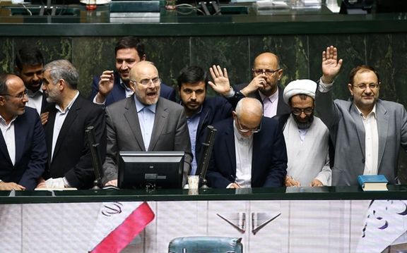 بیانیه جمعی از نمایندگان مجلس: توهین به مقدسات مردم از جمله حجاب را محکوم میکنیم