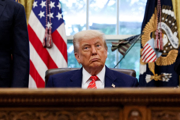 ترامب بعد اتصال مع بوتين: الوقت المتاح أمام طهران لاتخاذ القرار يوشك على النفاد