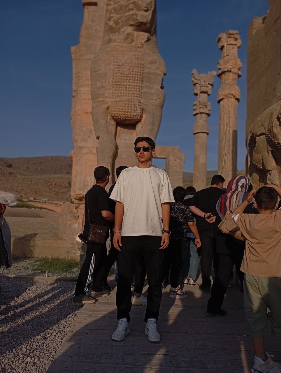 امیرمهدی کشاورز، فوتبالیست ۱۷ ساله، در قزوین به دست ماموران سرکوب به قتل رسید