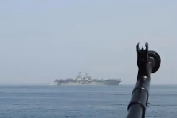 اختلال در عبور کشتیها از تنگه هرمز؛ تهران از کنترل سختگیرانهتر خبر داد