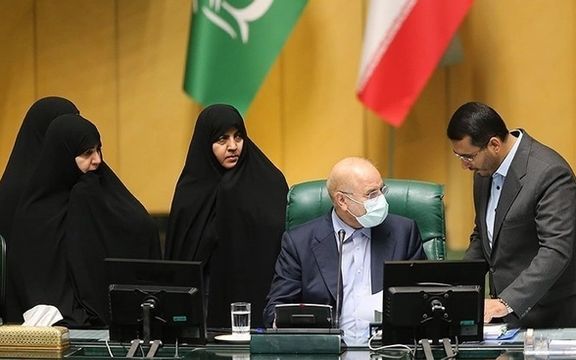 مصوبه کمیسیون قضایی مجلس: همه زنان برای خروج از ایران به «اجازه سرپرست» نیاز دارند