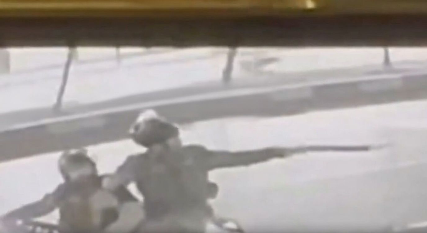 تیراندازی به عابران پیاده در ستارخان تهران، عصر ۲۰ دی