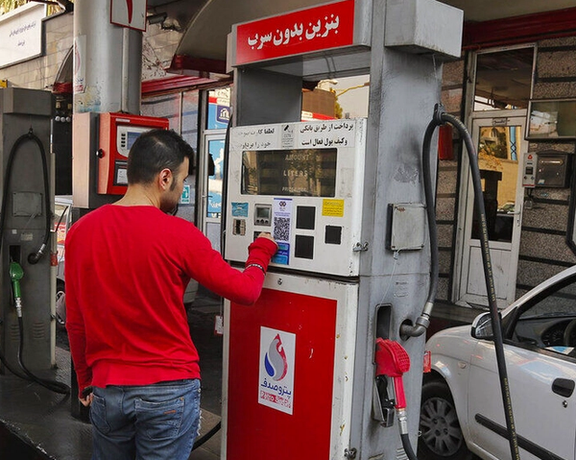 حصري: تأهب أمني بالمحطات في إيران مع بدء تطبيق نظام الوقود الذكي وإلغاء البطاقات المدعومة