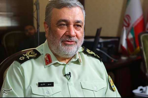 فرمانده سابق فراجا: مشکلات داخلی و اقتصادی زیادی داریم، اما مردم ما هوشیار هستند