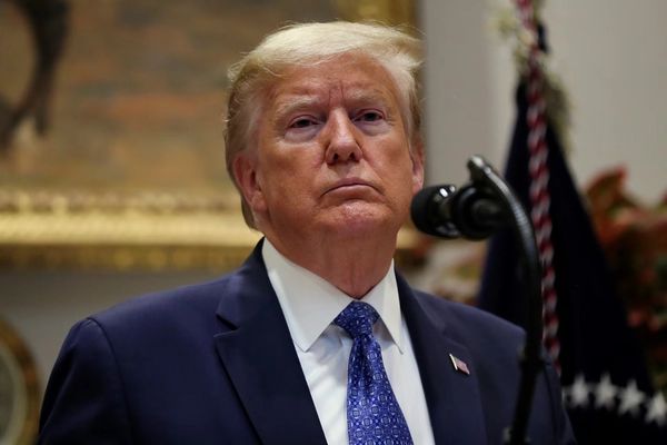 ترامپ: با رهبران مخالف حکومت ایران در تماسم