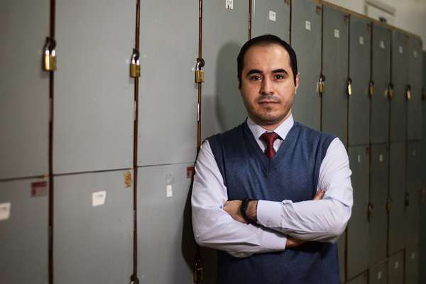 Prison Guards Beat Iranian Freedom Activist, Break His Leg