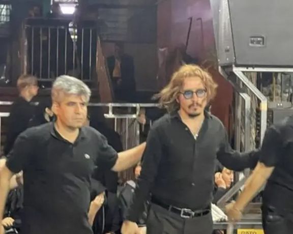 The Johnny Depp lookalike at a religious ceremony in Tehran. August 6, 2022