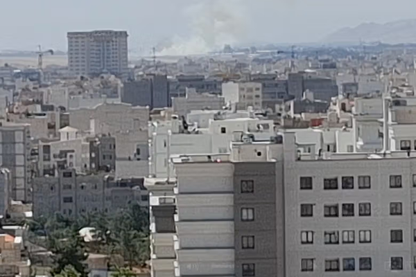 إيران: لا انفجارات بمطار "مشهد" وتصاعد الدخان بسبب "حرق أعشاب"