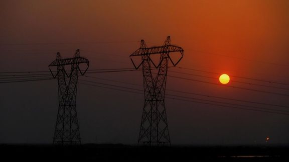 اعتراضات گسترده مردم به ادامه قطعی گاز و برق و تعطیلیهای مداوم در کشور