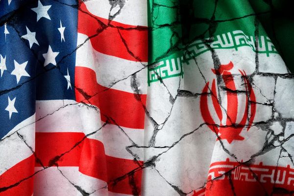 "بلومبرغ": حل الخلافات بين طهران وواشنطن لإحياء الاتفاق النووي قد يستغرق أسابيع