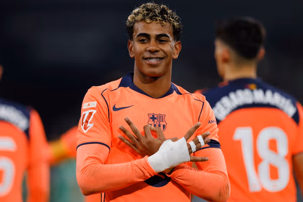 رئال بتیس ۳-۵ بارسلونا؛ آبیواناریپوشان صدر لالیگا را از دست نمیدهند