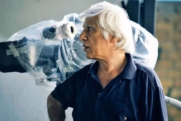 حسن فتحی در سوگ بیضایی: ايران غمزده يكی از ايرانیترين هنرمندان خود را در غربت از دست داد