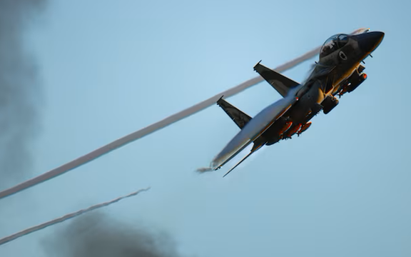 نظرسنجی موسسه اسرائیلی: ۴۵ درصد اسرائیلیها خواهان حمله به تاسیسات اتمی ایران هستند