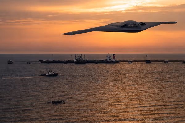 ترامپ: در صورت اختلال در تنگه هرمز، درباره نزدن تاسیسات نفتی ایران تجدیدنظر میکنیم