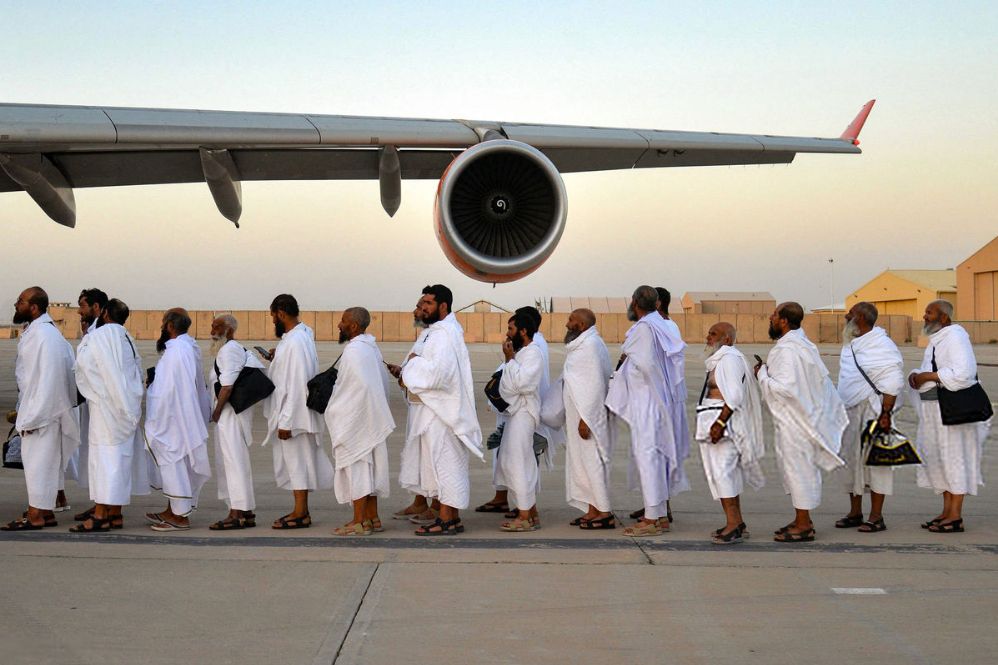 اعزام حجاج با تایید مجتبی خامنه‌ای؛ هشدار به رسانه‌ها درباره «دوقطبی‌سازی»