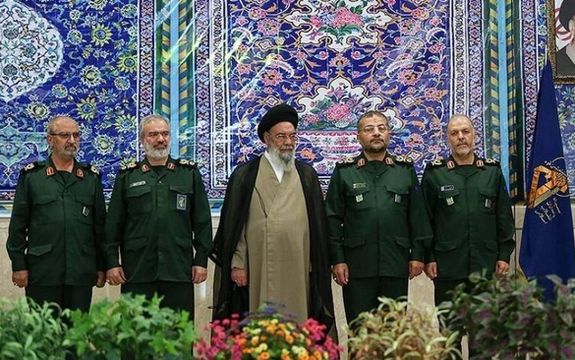 نماینده خامنهای در اصفهان: باید به سراغ مردم برویم تا رییسجمهور اصلح را انتخاب کنند