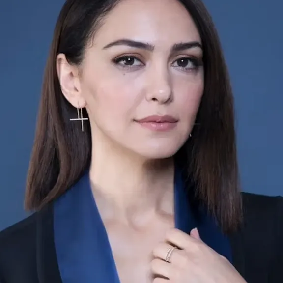 نازنین بنیادی از «صدای وحدتآفرین» جعفر پناهی در جشنواره فیلم کن قدردانی کرد