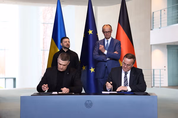 دبیرکل ناتو: هزینه مالی کمکهای دفاعی به اوکراین را تامین میکنیم