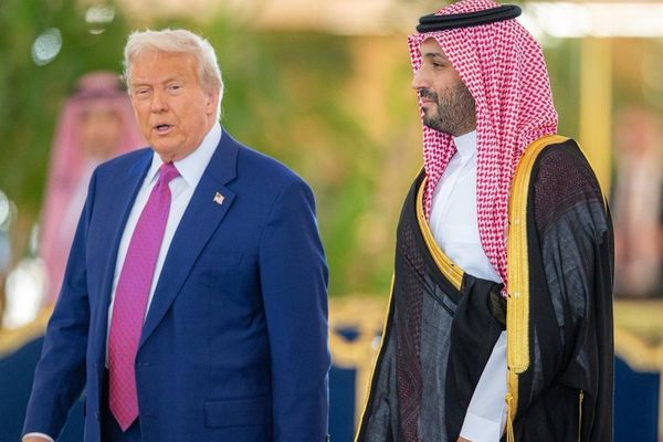 ترامب من الرياض: فرضنا العقوبات على إيران بعد أن عاملوا بايدن كـ"مغفل"