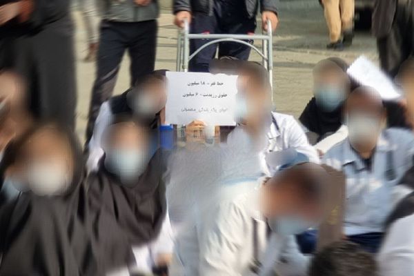 انتفاضة القطاع الطبي الإيراني مستمرة.. وأطباء مستشفى "رسول أكرم" يواصلون الاعتصام