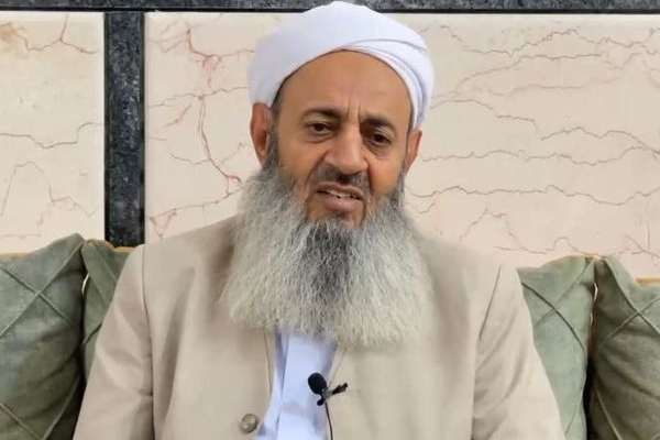 طلب محاسبة الضالعين.. خطيب أهل السُّنة في إيران: التحقيق في مجزرة "زاهدان" متوقف منذ عامين