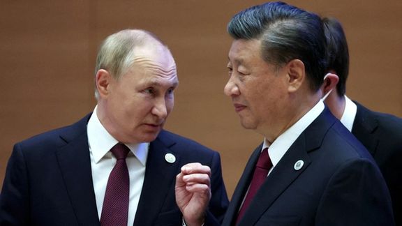 Russian President Vladimir Putin speaks with Chinese President Xi Jinping in SCO summit. September 16, 2022