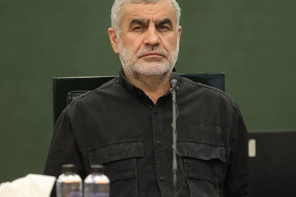 نائب رئيس البرلمان الإيراني: على أميركا أن تغادر المنطقة فهذه الحرب ليست ساحة للذباب
