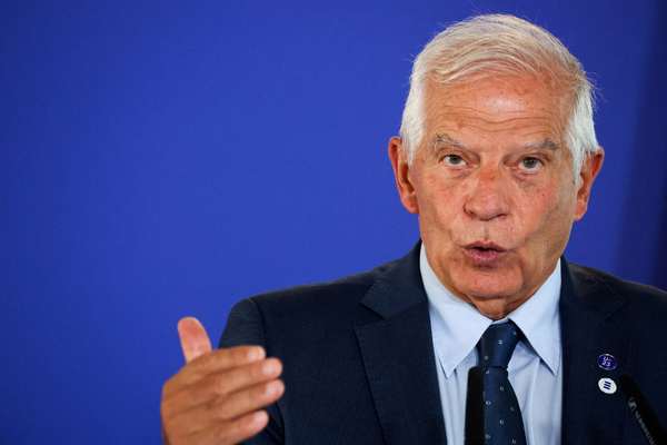 بوريل: الاتحاد الأوروبي يدرس اتخاذ إجراءات ضد قطاع الطيران الإيراني